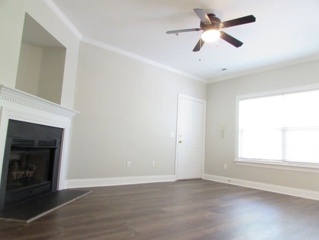 Building Photo - 21725 Aftonshire Dr