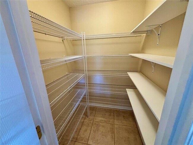 Foto del edificio - 10812 Tilston Point