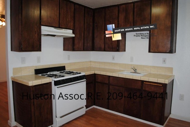 Building Photo - 2160 Monte Diablo, Stockton