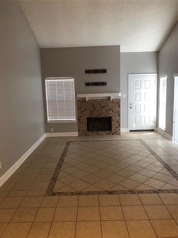 Building Photo - 12229 Sandpiper Dr