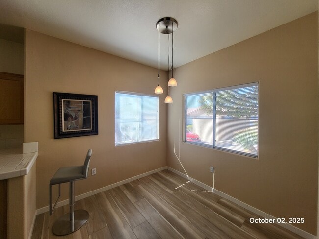 Foto del edificio - 8501 W University Ave