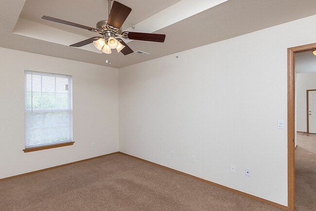 Bedroom - Lakewood Village