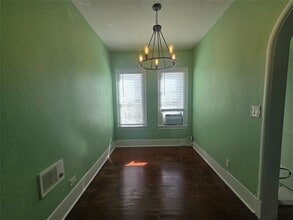 Building Photo - 725 Broadway Avenue J