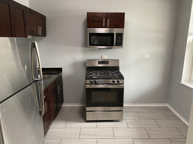 Foto del edificio - 4220 S Michigan Ave