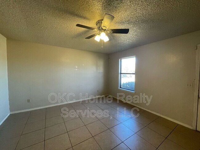 Foto del edificio - 3920 SE 46th St