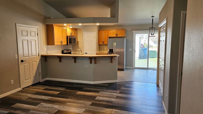 Building Photo - Perfect home in a perfect location in Nampa!