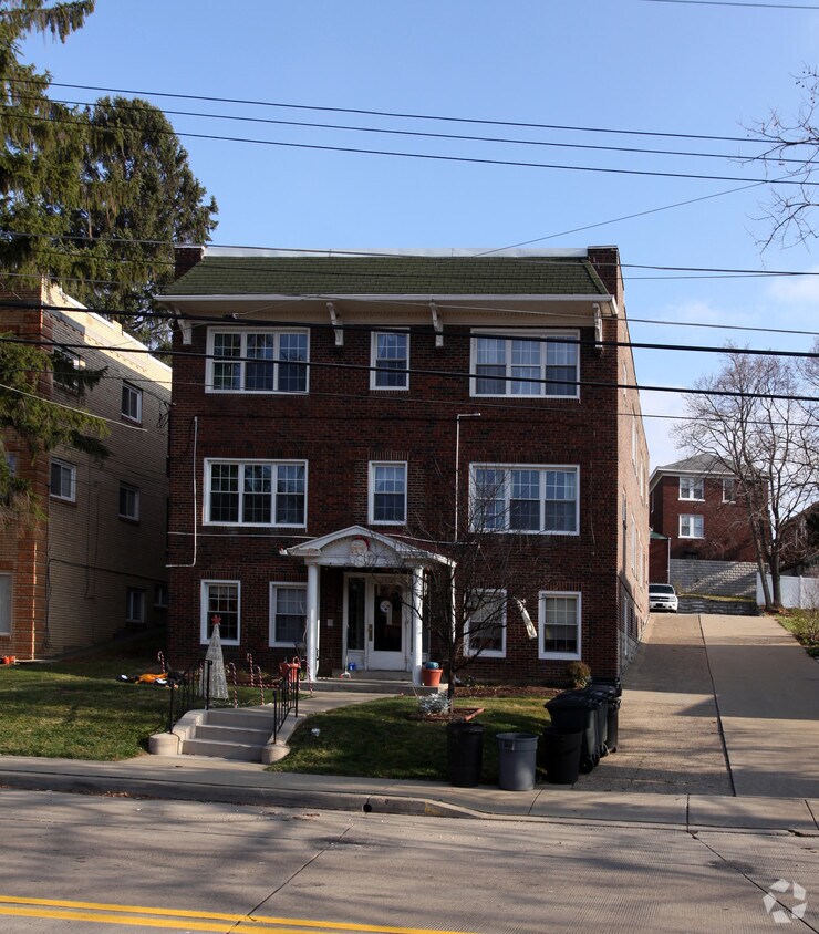 Primary Photo - 1518 Mcfarland Rd