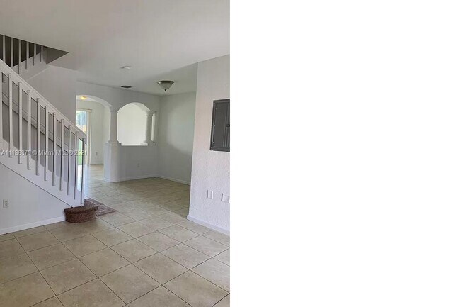 Foto del edificio - 1422 SE 24th Ct