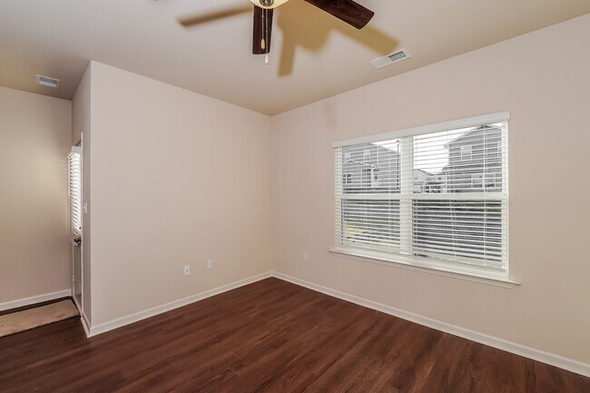 Foto del edificio - 6048 Rainbow Row