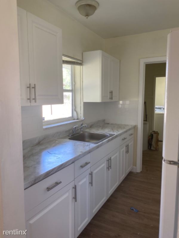 Building Photo - 4 br, 2 bath House - 2063 NE169th St
