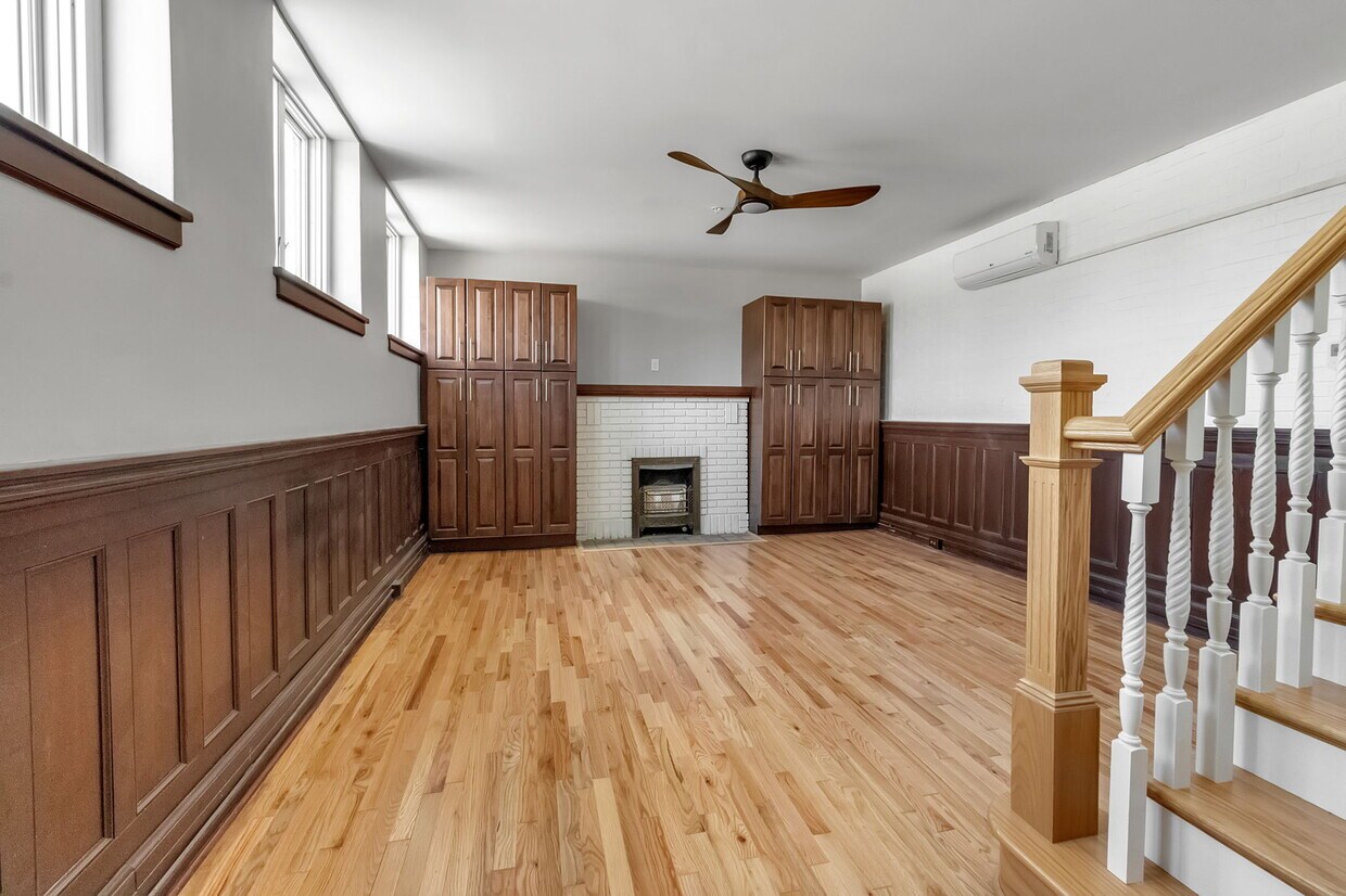 Foto principal - 670 Main St