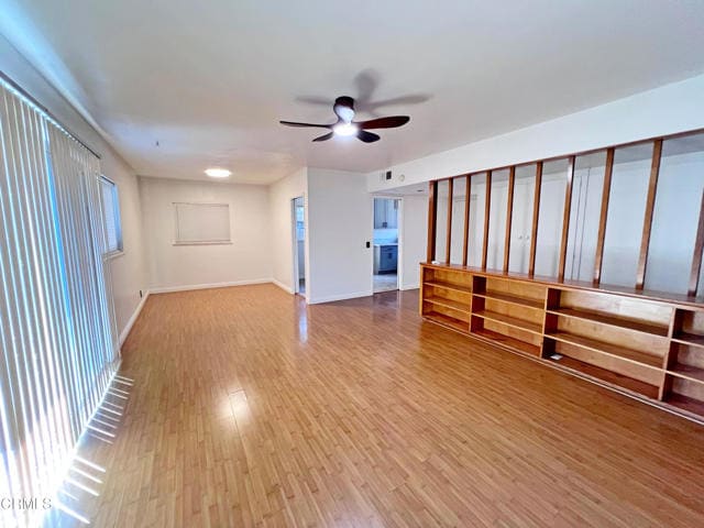 Building Photo - 424 E Winnie Way