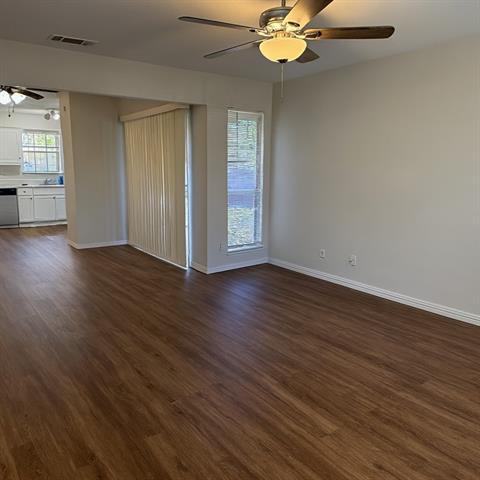 Foto del edificio - 3518 Jewel St