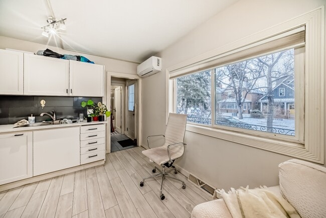 Building Photo - 1-4005-9 9 St SE