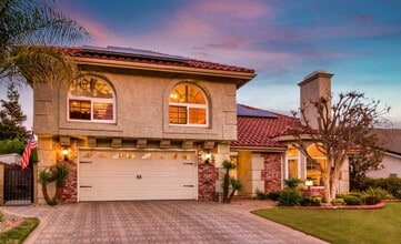 Building Photo - 5728 Ridgebrook Dr