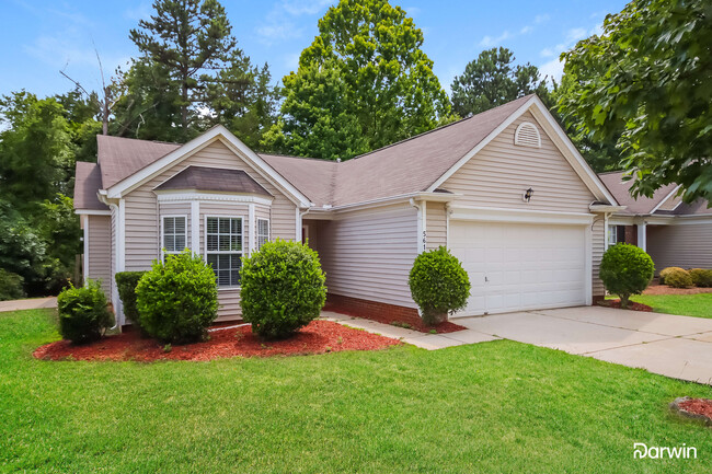 Foto del edificio - 5618 Waverly Lynn Ln