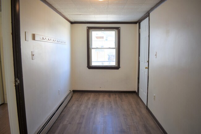 Mudroom - 27 Cook St