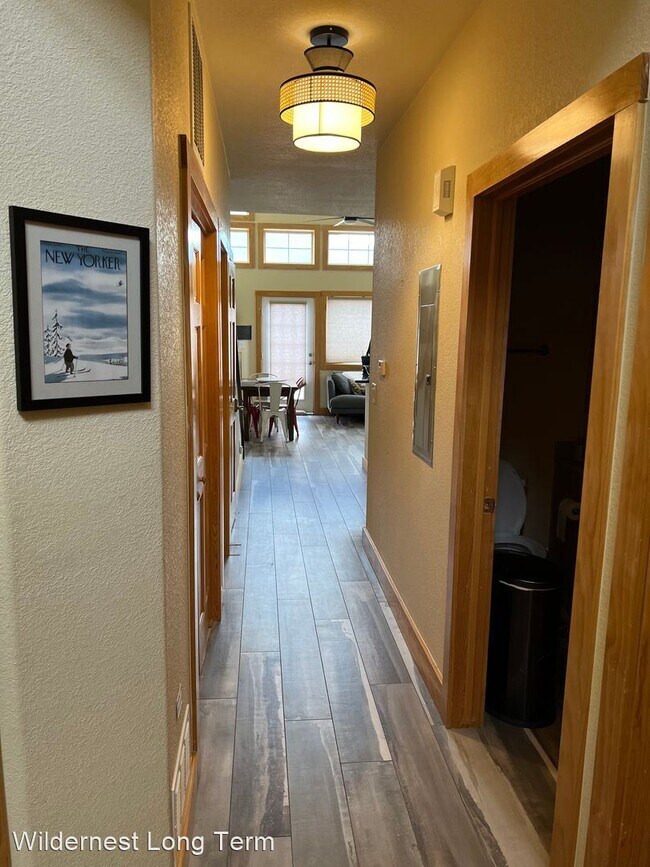 Building Photo - 2 br, 2 bath House - 135 Main Street #204