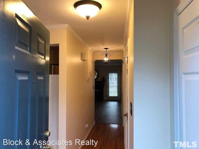 Building Photo - 2 br, 2.5 bath House - 282 Beechtree Drive