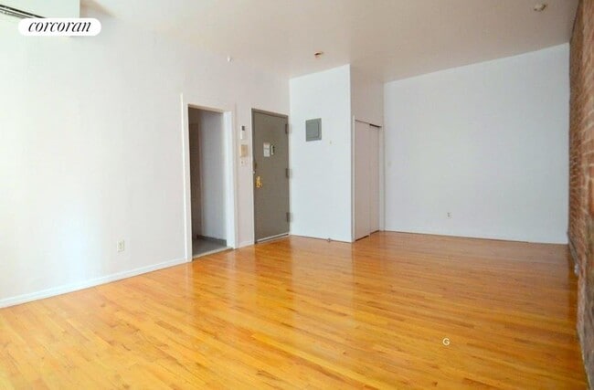 Building Photo - 650 10th Ave