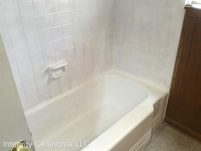 Foto del edificio - 3 br, 1.5 bath House - 4202 North Wheeler Ave