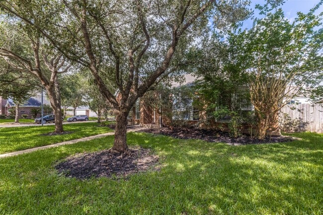 Building Photo - 1734 Heddon Falls Dr