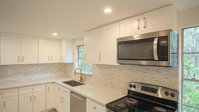 Foto del edificio - 291 White Oak Cir