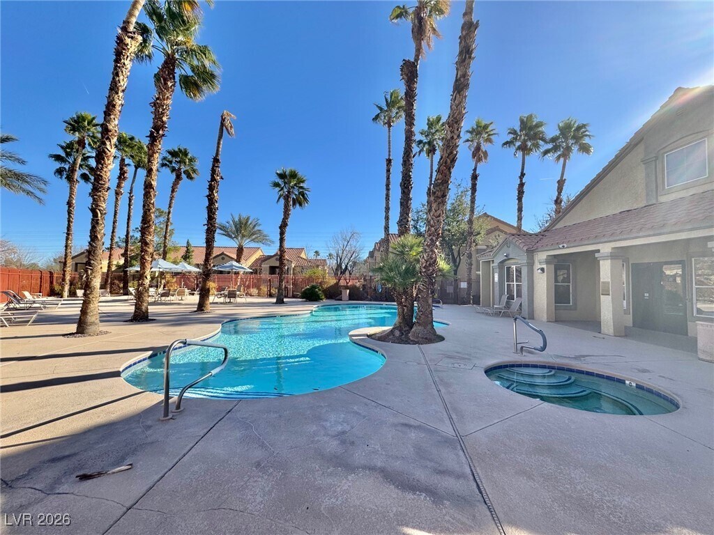 Foto del edificio - 2300 E Silverado Ranch Blvd