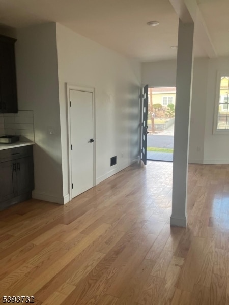 Building Photo - 401 Ainsworth St