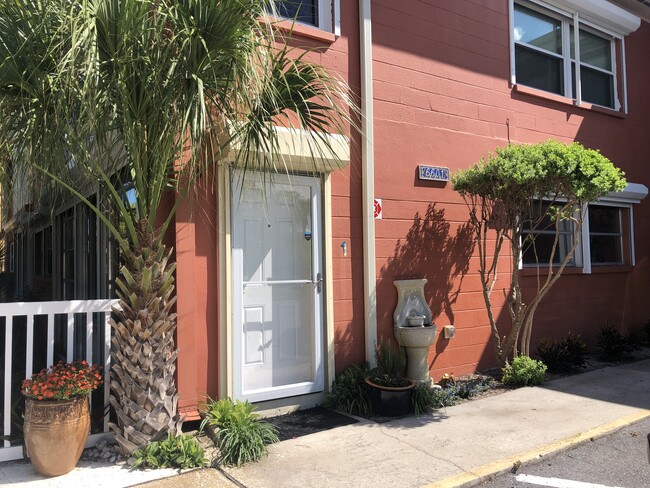 Foto del edificio - 6601 Sunset Way