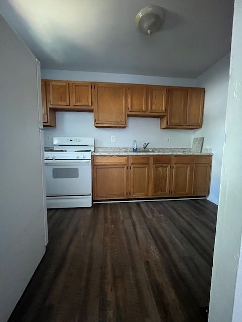 Building Photo - 3 bedroom 1.5 Bathroom