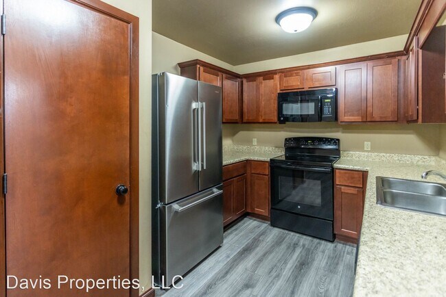 Building Photo - 3 br, 2 bath House - 1603 E. Lawter Road