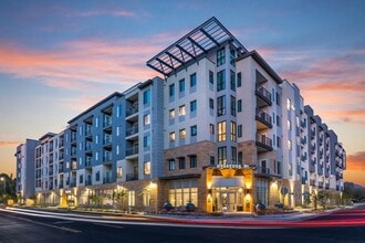 Building Photo - Overture Kierland 55+ Active Adult Apartme...