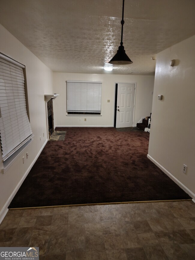 Foto del edificio - 7045 Brentwood Ct
