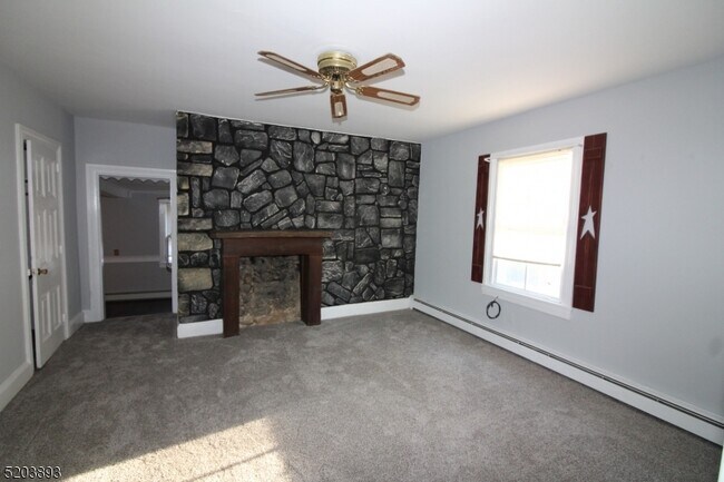 Foto del edificio - 172 Musconetcong River Rd