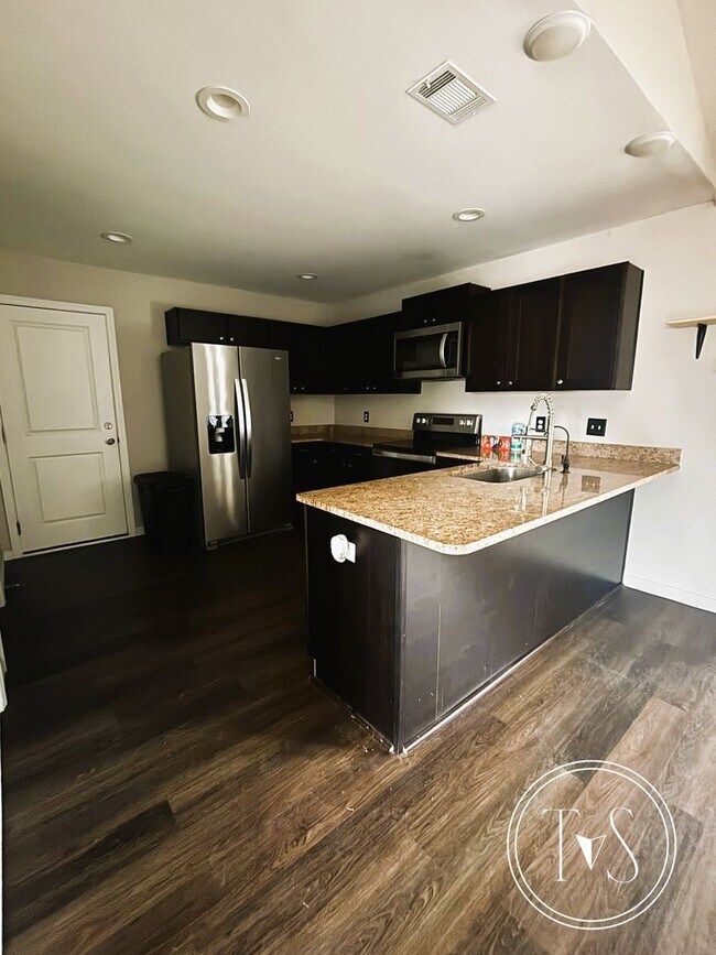 Foto del edificio - 43 Persimmon Blvd