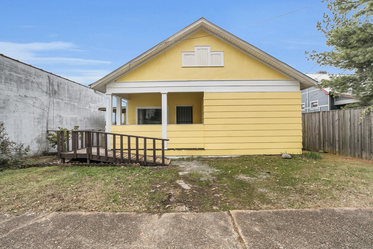 Foto principal - 512 W Bell Ave