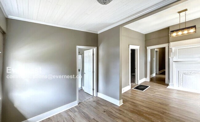 Foto del edificio - Limited Time Special Offer! First month free for a 18-month lease! Charming 3-Bedroom Home with H...