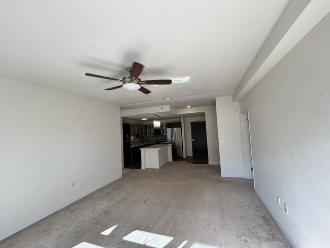 Building Photo - Spacious Kakaako 2-bedroom, 2-bath!