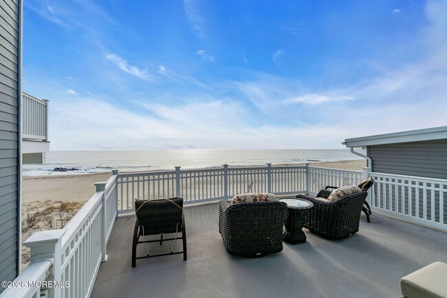 Building Photo - 55 Beach Front