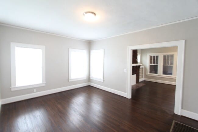 Foto del edificio - New On The Market!! Will not last long at this price. Better Hurry!!