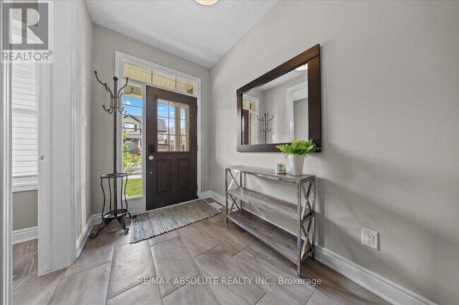 Photo du bâtiment - 778 Rosehill Ave