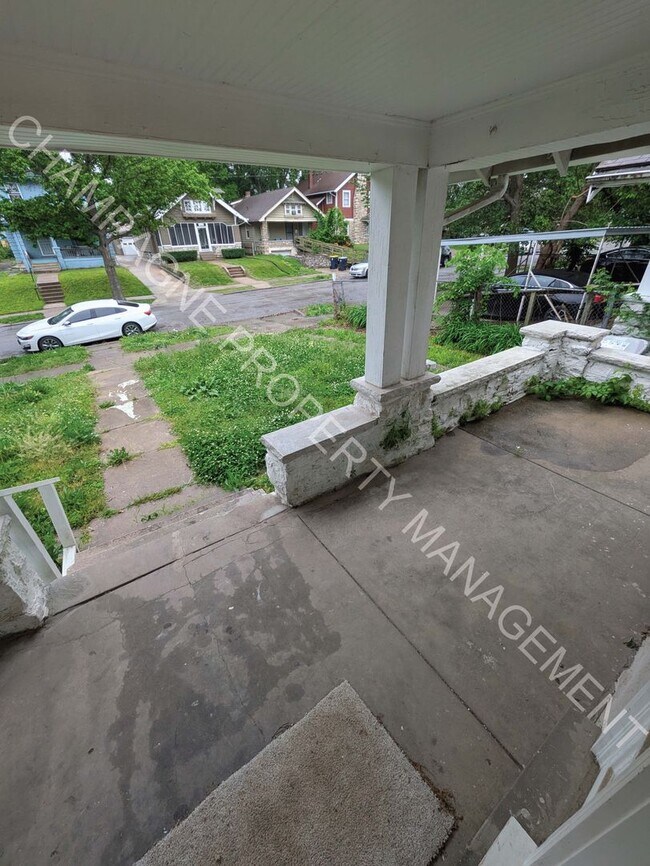 Foto del edificio - 3 Bedroom Home, centrally located in the heart of Kansas City