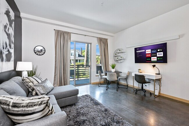 Foto del edificio - 3008 Beacon Ave S