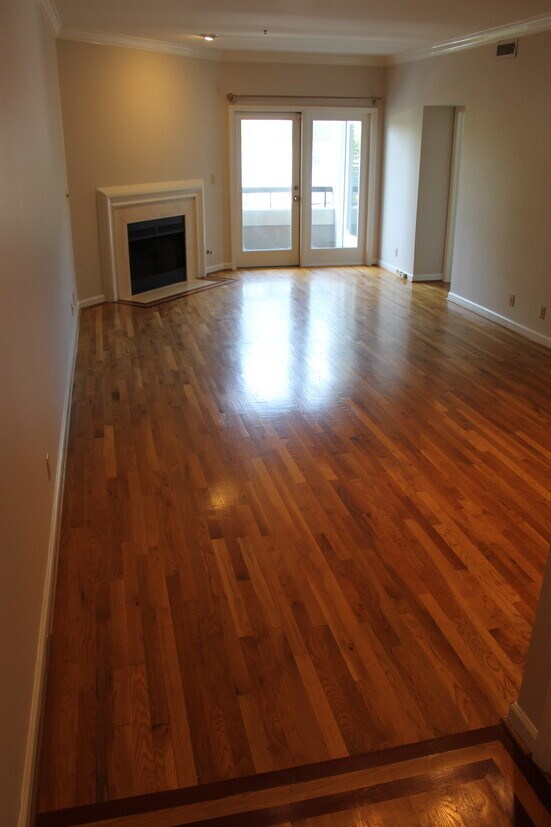 Family room/dining room combo - 3818 W End Ave
