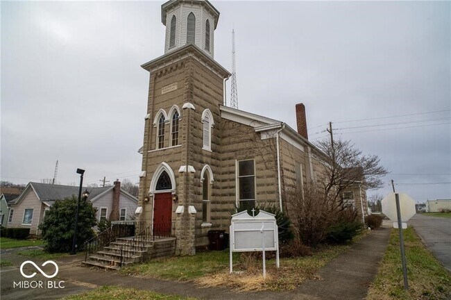 Building Photo - 136 W Church St