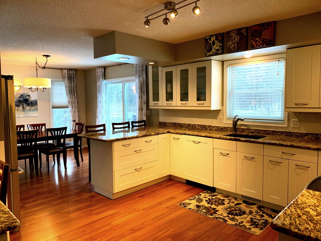 724 Green Briar Rd, Hudson, WI 54016 House Rental in Hudson, WI