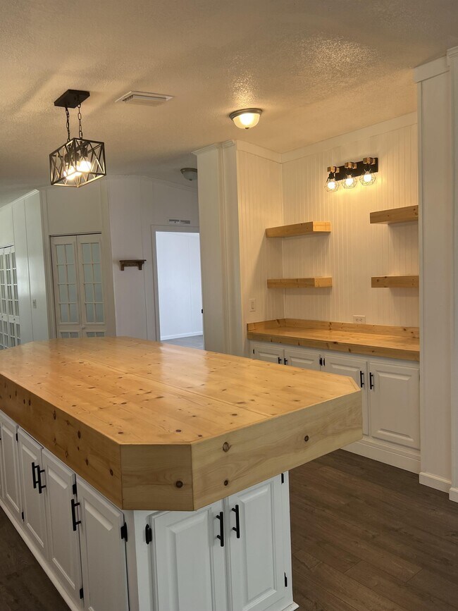 Foto del edificio - 178 White Oak Dr