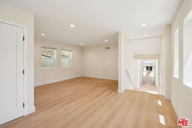 Foto del edificio - 5131 Campo Rd