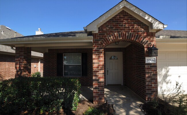 Foto del edificio - 20306 Hidden Point Ln
